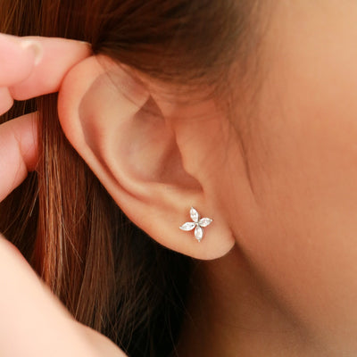 Flower Diamond Earrings (Marquise)