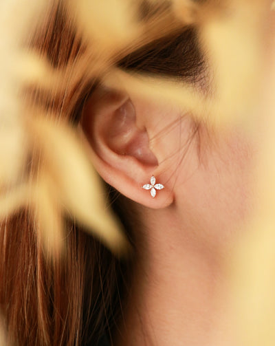 Flower Diamond Earrings (Marquise)