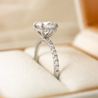 Hidden Halo and Pavé