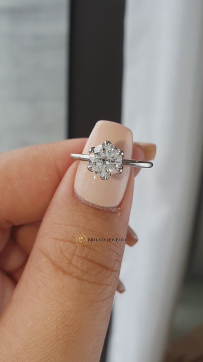 Solitaire with Petal Prongs