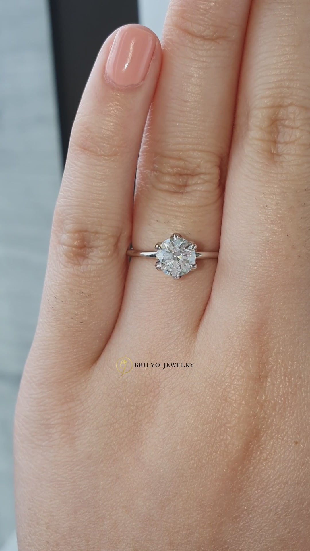 Solitaire with Petal Prongs