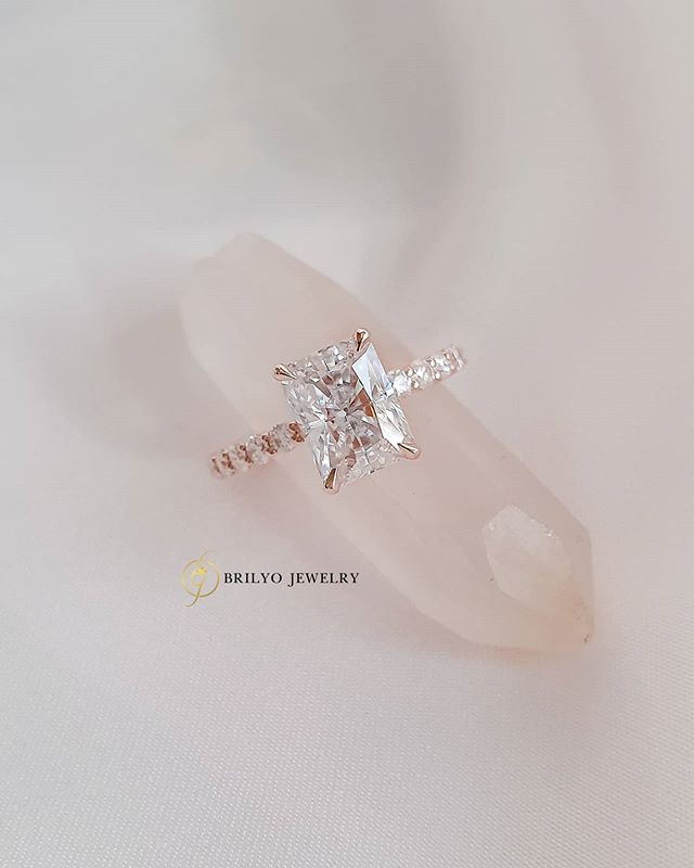 Featured Engagement Rings