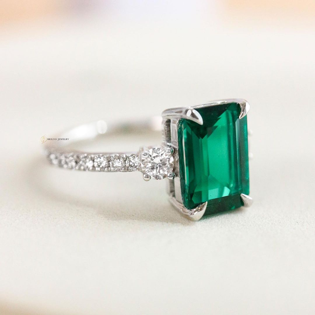 Custom Emerald Engagement Ring