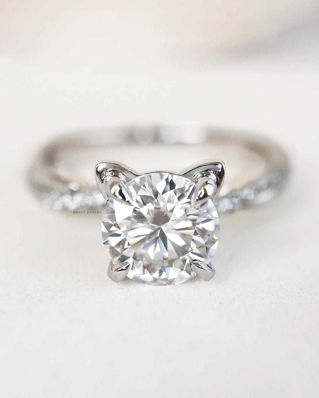 Cat Engagement Ring | Brilyo Jewelry
