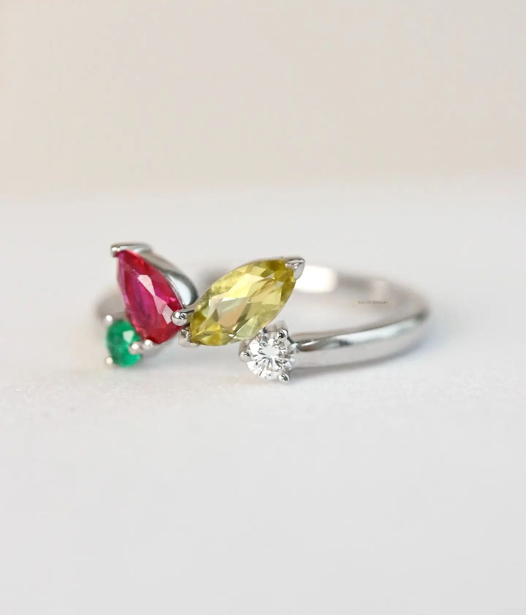 Chevron Family Ring