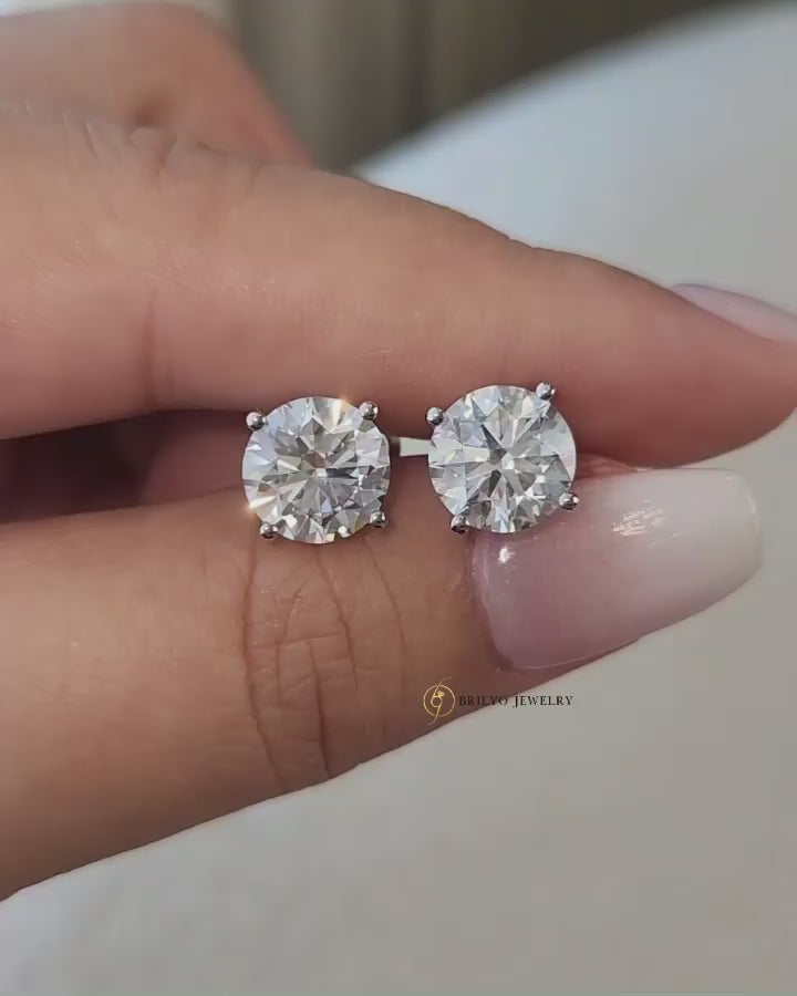 Round Studs